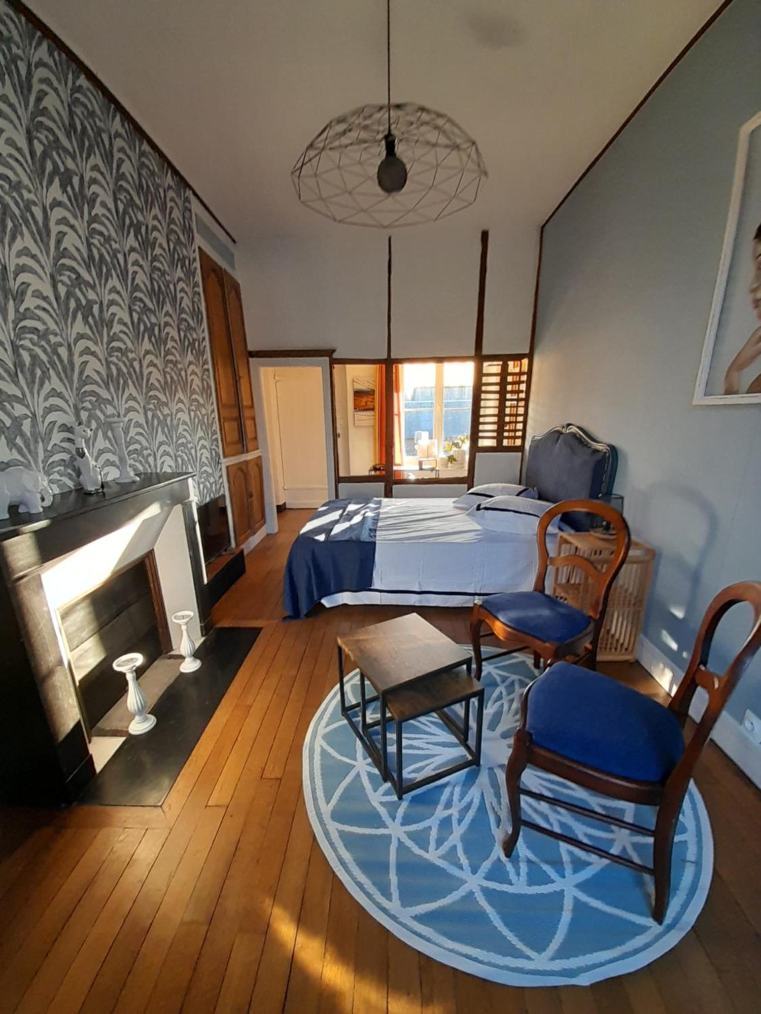 La Coloc Bed and Breakfast Gournay-en-Bray Exteriör bild
